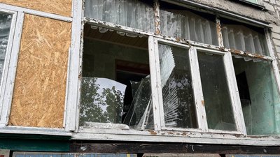 Армійці РФ вдарили по Шосткинській громаді на Сумщині: є пошкодження