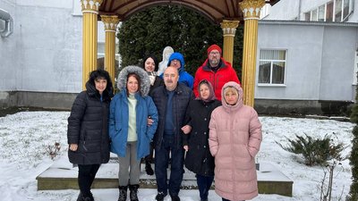 Волонтери з Великобританії Волонтери з Великобританії