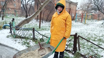 "Навантаження велике": у Полтаві не вистачає двірників "Навантаження велике": у Полтаві не вистачає двірників