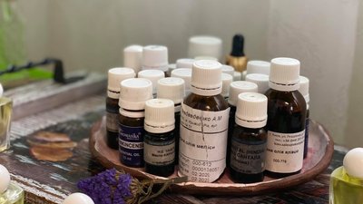 Житомирянка Наталія Морозюк створює авторські парфуми Житомирянка Наталія Морозюк створює авторські парфуми
