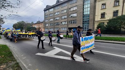 Вулицями Львова пройшов Марш захисників