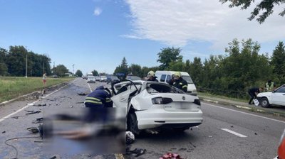 На Черкащині сталась ДТП. Є загиблі, серед них дитина На Черкащині сталась ДТП. Є загиблі, серед них дитина