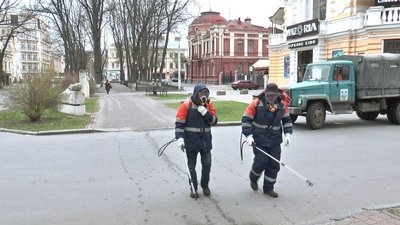 Дезінфекція парків та скверів у Полтаві Дезінфекція парків та скверів у Полтаві