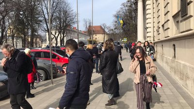 У Львові повідомили про замінування облради та обласної адміністрації У Львові повідомили про замінування облради та обласної адміністрації