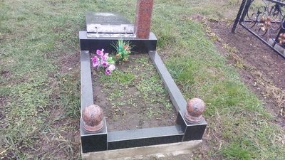 На Миколаївщині шукають людей, які пошкодили пам'ятники