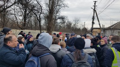 Акція-протест у Дніпрі: люди мітингують проти забудови та вирубки дерев у парку "Дружби народів" Акція-протест у Дніпрі: люди мітингують проти забудови та вирубки дерев у парку "Дружби народів"