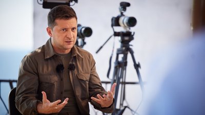 Для чого потрібна Кримська платформа і що дає закон про корінні народи. Відповідає Зеленський