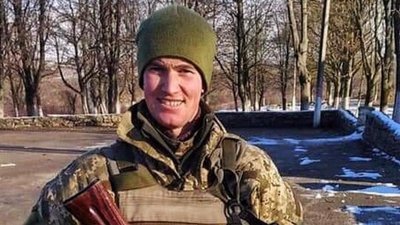 На Тернопільщині прощаються з двома бійцями: Романом Друзем та Василем Чубаком На Тернопільщині прощаються з двома бійцями: Романом Друзем та Василем Чубаком