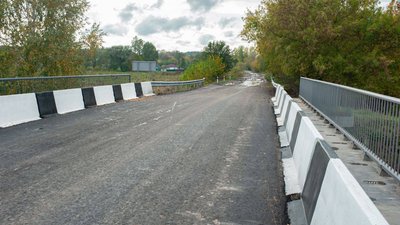 В Охтирському районі на Сумщині відновили 25-метровий міст, який зруйнували росіяни В Охтирському районі на Сумщині відновили 25-метровий міст, який зруйнували росіяни