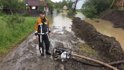 У Рахівському районі підтопило 70 дворів У Рахівському районі підтопило 70 дворів