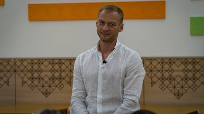 Дегустація шкільного меню: у Дніпрі батьки зустрілися з представниками підприємства, яке годує школярів Дегустація шкільного меню: у Дніпрі батьки зустрілися з представниками підприємства, яке годує школярів