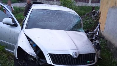 Дві смертельні аварії за добу сталися на Закарпатті. Двоє людей загинули, четверо — травмовані Дві смертельні аварії за добу сталися на Закарпатті. Двоє людей загинули, четверо — травмовані