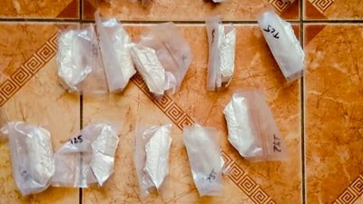 На Прикарпатті затримали групу наркодилерів, які збували товар через інтернет На Прикарпатті затримали групу наркодилерів, які збували товар через інтернет