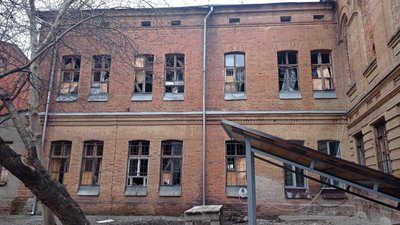 У Харкові внаслідок атаки РФ пошкоджень зазнав Будинок радіо — офіс Суспільне Харків 1 У Харкові внаслідок атаки РФ пошкоджень зазнав Будинок радіо — офіс Суспільне Харків 1