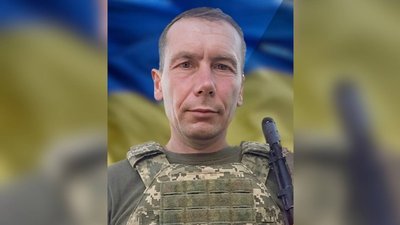 У Чернівецькій області прощаються з військовим Козаком