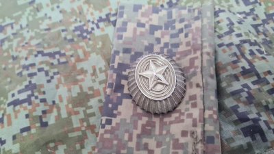 Безпілотник "Орлан-10" та трофеї з передової передали військові у музей Звягеля Безпілотник "Орлан-10" та трофеї з передової передали військові у музей Звягеля