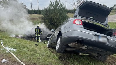 На Львівщині внаслідок зіткнення загорілося авто
