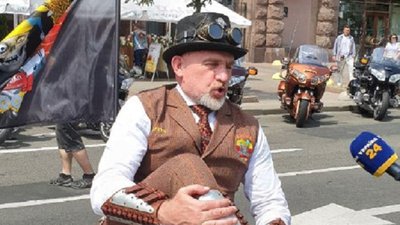 Екстрім-шоу, тест-драйви та виставка мототехніки. У Києві влаштували Moto Open Fest Екстрім-шоу, тест-драйви та виставка мототехніки. У Києві влаштували Moto Open Fest