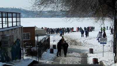 На Водохреща близько двох тисяч запоріжців занурилися у воду