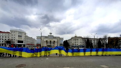 Херсонщина не скорена. Депутати міськради не визнають спроб створення "ХНР"
