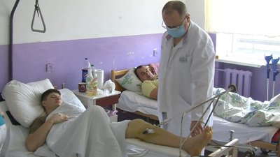 Майже 400 волинських гірників досі на простої. Що про аварію на шахті розповіли травмовані Майже 400 волинських гірників досі на простої. Що про аварію на шахті розповіли травмовані