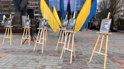 Фотографії Героїв Небесної Сотні з Тернопільщини