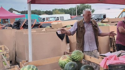 Василь Ковальчук, продавець на ринку