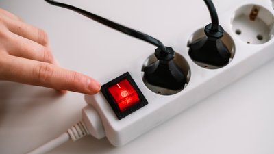 Відключення світла 28 червня: як діятимуть графіки в Києві та Київській області