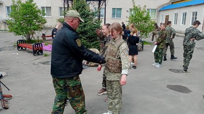 На Тернопільщині проводять військово-патріотичний вишкіл На Тернопільщині проводять військово-патріотичний вишкіл