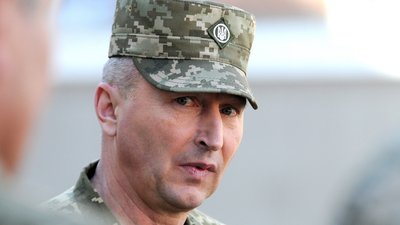 Генерал-майор Олександр Турінський під час представлення міністром оборони України Степаном Полтораком особовому складу Харківського національного університету Повітряних Сил імені Івана Кожедуба нового начальника вишу, у Харкові, 6 травня 2019 р. Генерал-майор Олександр Турінський під час представлення міністром оборони України Степаном Полтораком особовому складу Харківського національного університету Повітряних Сил імені Івана Кожедуба нового начальника вишу, у Харкові, 6 травня 2019 р.