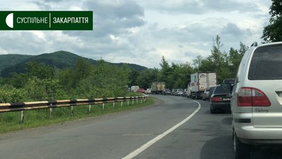 Рух транспорту частково обмежений на трасі поблизу Перечина
