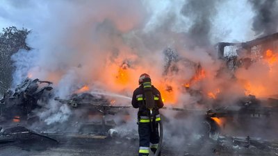 Загинули двоє водіїв: на Кіровоградщині зіткнулися автопоїзд й автобус Загинули двоє водіїв: на Кіровоградщині зіткнулися автопоїзд й автобус