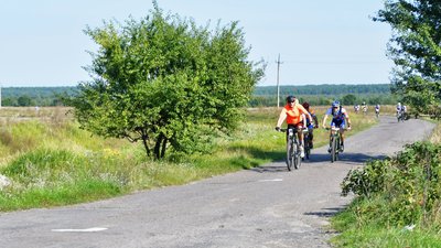 На Рівненщині відбувся веломарафон на 100 кілометрів На Рівненщині відбувся веломарафон на 100 кілометрів