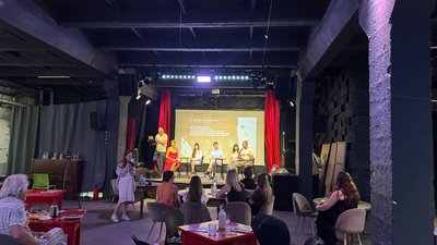 тернопіль, мистецький снідаок, на пошті, резиденція у вікні, 27 червня 2026 року