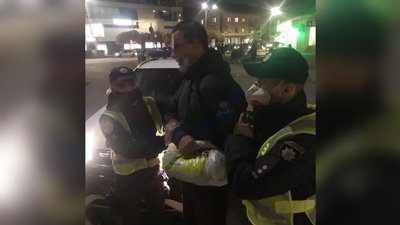 Жителя Кропивницького, підозрюваного у пограбуванні закарпатки, затримали в Ужгороді