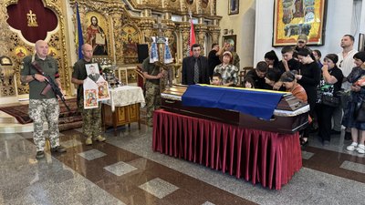 У Полтаві прощаються із капітаном поліції Сергієм Слиньком, який загинув на Донеччині