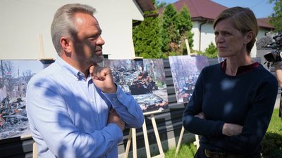 Адміністраторка USAID Саманта Пауер побувала в Бучі
