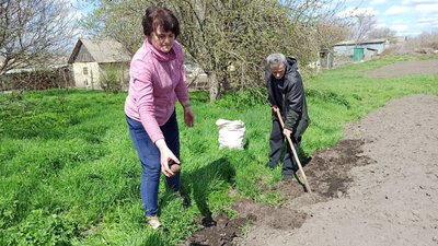 "Щодня прокидаюсь о четвертій ранку, бо в цей час почалась війна". Переселенка з Харкова "Щодня прокидаюсь о четвертій ранку, бо в цей час почалась війна". Переселенка з Харкова
