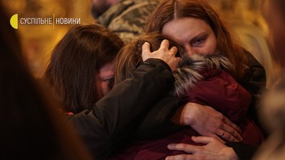 У Києві відбулася церемонія прощання з загиблим фотографом Максом Левіним У Києві відбулася церемонія прощання з загиблим фотографом Максом Левіним
