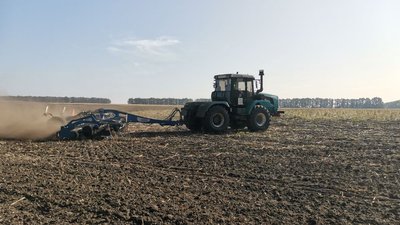 "Дану культуру сіємо, бо це наш хліб": на Полтавщині аграрії посіяли 80% озимих культур "Дану культуру сіємо, бо це наш хліб": на Полтавщині аграрії посіяли 80% озимих культур