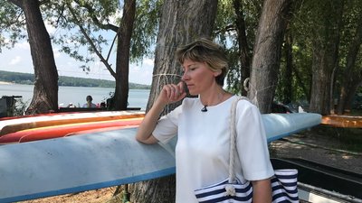 Вчителька з Маріуполя волонтерить у Тернополі та шукає роботу за фахом