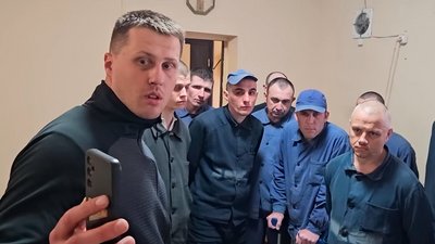 Олексій Ануля з Чернігова поспілкувався з полоненими росіянами