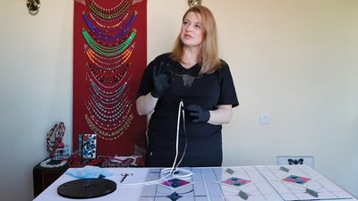 Тернополянка створює вітражі