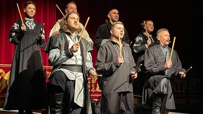 У Кропивницькому фестиваль "Вересневі самоцвіти" завершать прем'єрою місцевого театру У Кропивницькому фестиваль "Вересневі самоцвіти" завершать прем'єрою місцевого театру