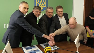 У Вінниці погасили поштову марку, присвячену працівникам критичної інфраструктури У Вінниці погасили поштову марку, присвячену працівникам критичної інфраструктури