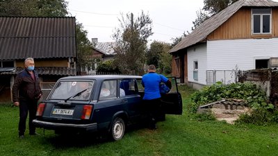 На Франківщині працівникам Солотвинської лікарні боргують зарплати за два місяці На Франківщині працівникам Солотвинської лікарні боргують зарплати за два місяці