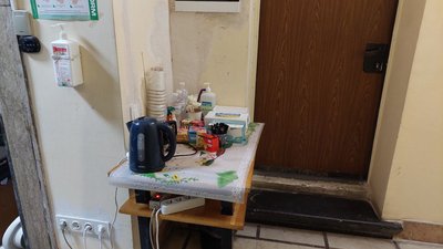 Також там можна випити гарячого чаю та зігрітися Також там можна випити гарячого чаю та зігрітися