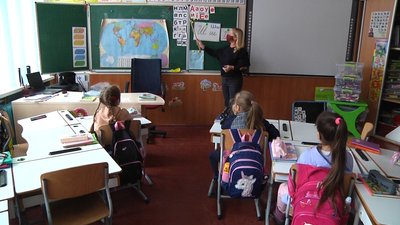 Школи Житомира переходять на дистанційне навчання на тиждень Школи Житомира переходять на дистанційне навчання на тиждень