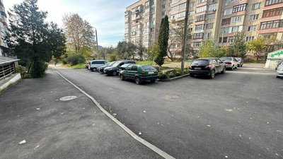Міжбудинковий проїзд Карітас