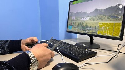 На Тернопільщині відкрили перший в Україні навчальний центр керування дронами На Тернопільщині відкрили перший в Україні навчальний центр керування дронами